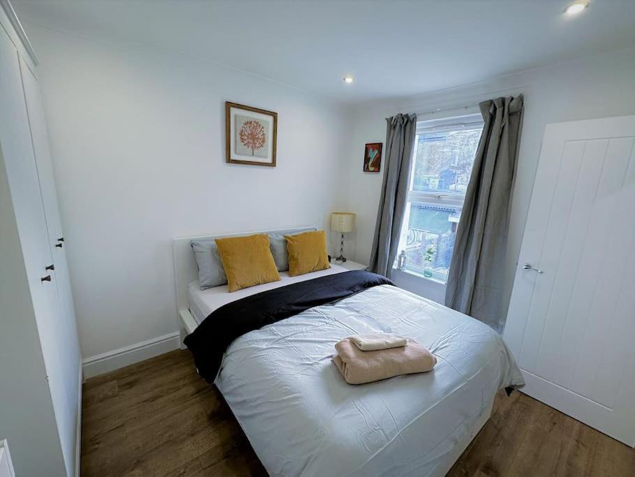 Stylish 2 Bed Flat In The Heart Of Lewisham Leilighet London Eksteriør bilde