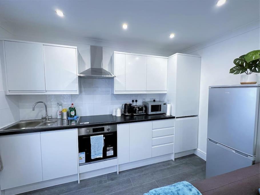 Stylish 2 Bed Flat In The Heart Of Lewisham Leilighet London Eksteriør bilde